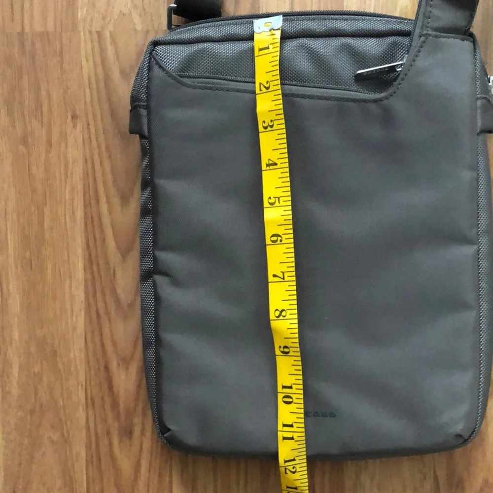 Tucano Finatex Brown Ipad Tablet Crossbody Shoulder Bag Unisex